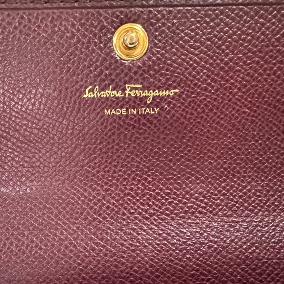 Ferragamo Vara Burgundy Leather Continental Wallet/Clutch/Crossbody - Picture 8 of 12